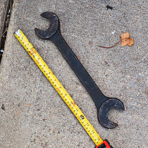 Vintage open end spanner - open,