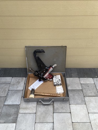 Hardwood floor nailer - hardwood,