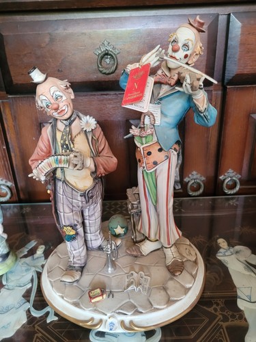 Large vintage capodimonte - capodimonte, la