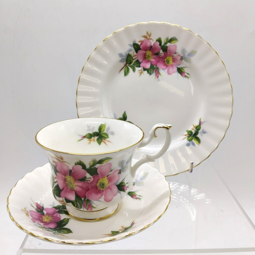 Vintage royal albert bone - royal,