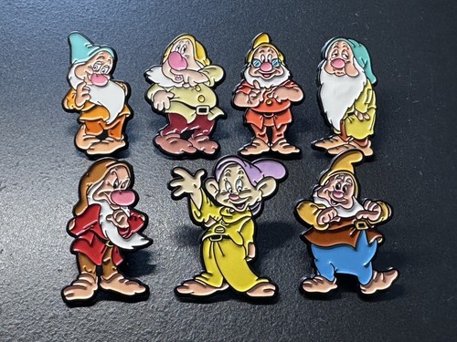 Seven dwarfs enamel pin - x,