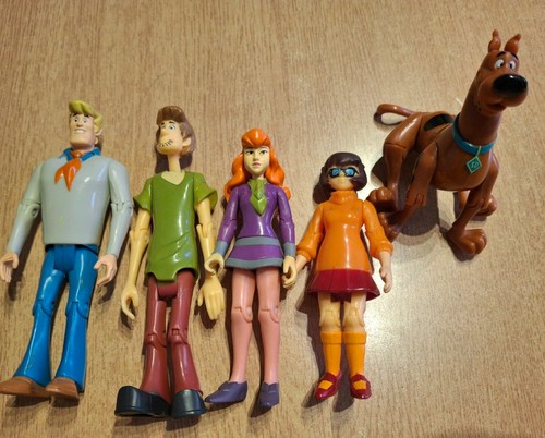 Scooby doo mystery machine - scooby,