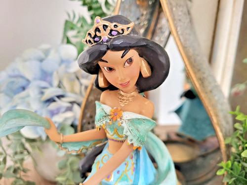 Disney traditions showcase - disney,