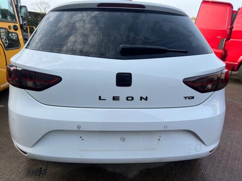 2016 seat leon - seat, bumper
