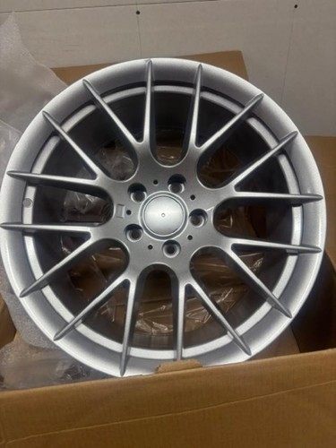 Silver alloy wheels - 19"cl,