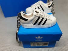 ADIDAS SUPERSTARS BLACK 3D MINI TRAINER / SNEAKER KEYRINGS GIFT BOXED - FAST UK