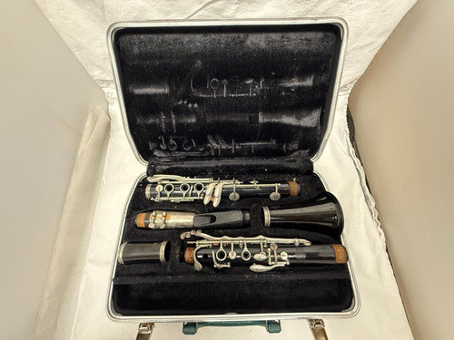 Vintage bundy selmer clarinet - bundy,