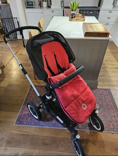 Excellent condition red - excellent,