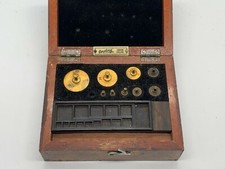 VINTAGE / ANTIQUE BRASS