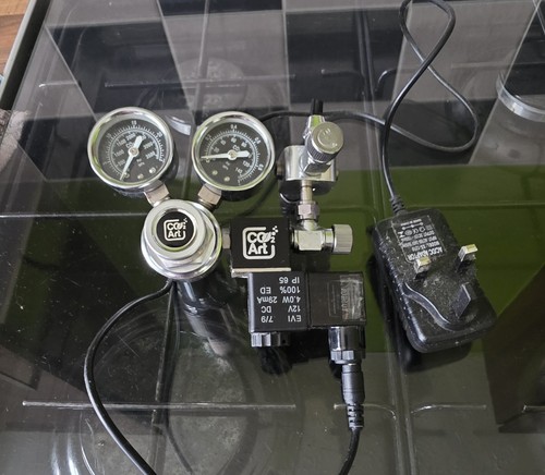 Co2art fishtank regulator - regulator, and