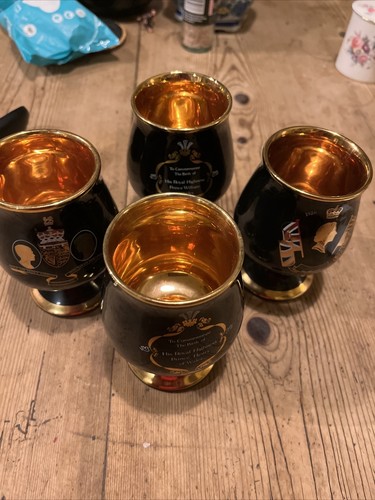 Prinknash goblets black gold - black, /gold