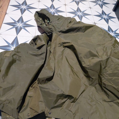 Army poncho waterproof - , used