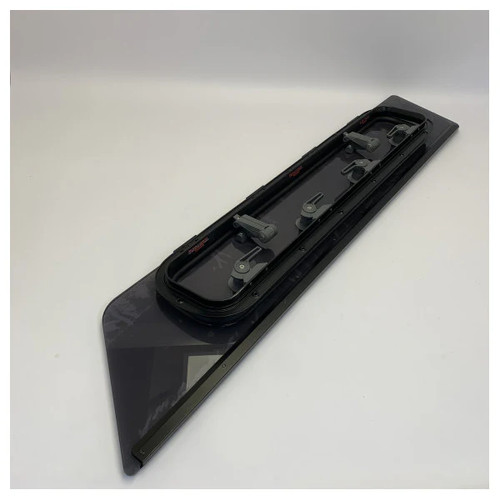 Lewmar flush trim portlight - flush,