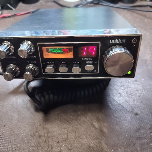 Uniden 711 radio - ax-711, with