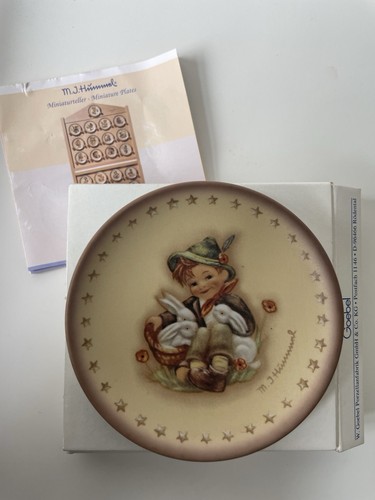Hummel miniature - hummel,