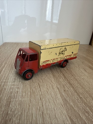 Dinky supertoys 917 guy - dinky,