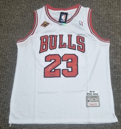 Michael jordan chicago - 23,