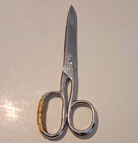 Made germany metal scissors - in,