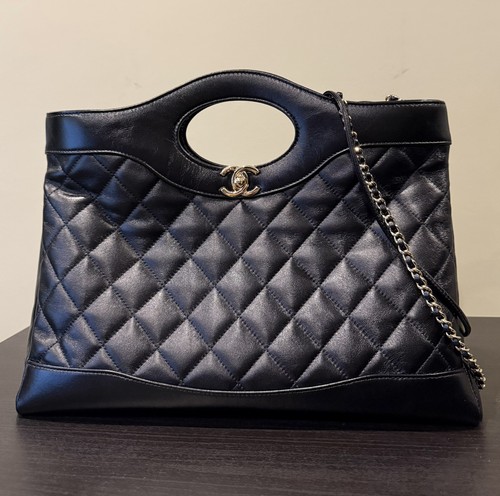 Chanel bag black quilted - black,