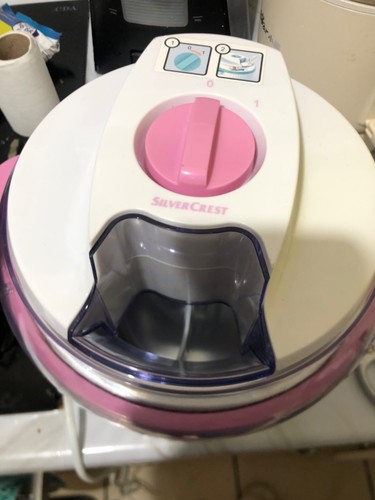 Ice cream maker - cream,