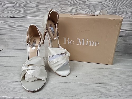 Mine ivory satin - ivory, 'blossom'