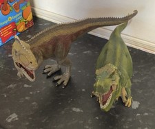 2 Schleich Dinosaurs