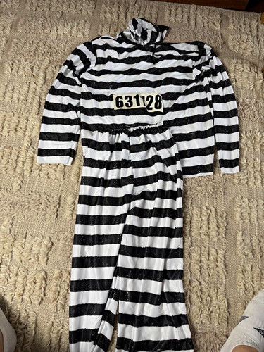 Fun world prisoner convict - fun,