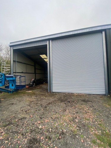 Security roller shutter - ,