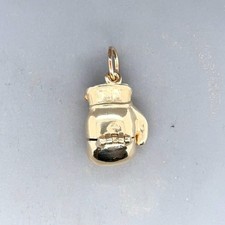 9ct Yellow Gold Boxing Glove