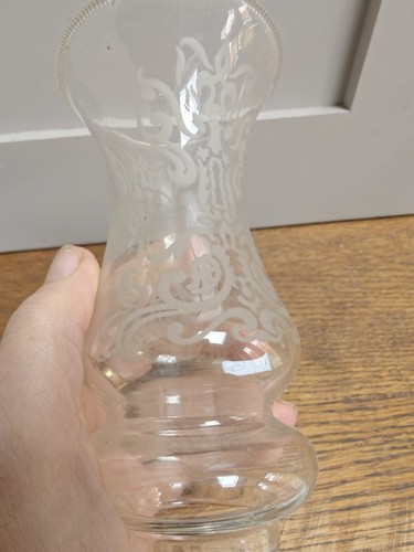 Vintage glass oil lamp - , chimney