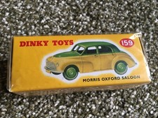 Dinky Toys Morris Oxford