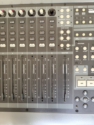Mackie control universal mixer - mackie,