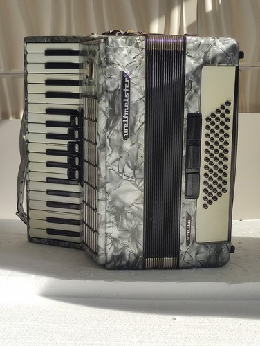 Piano accordion akkordeon - piano,