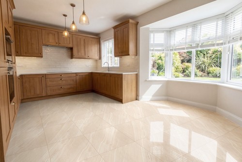 Cream marble effect porcelain - cream,