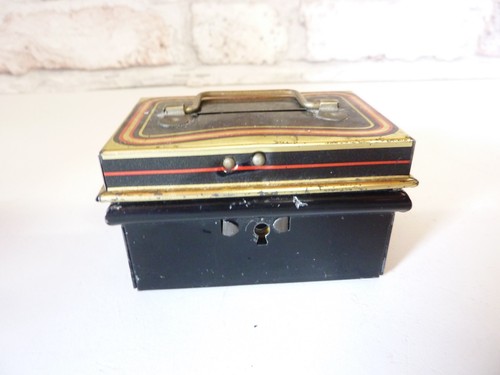 Vintage miniature metal cash - metal,