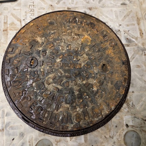 Cast iron manhole drain cover - cast,