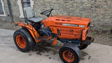 Kubota B6200 HST 4x4 Compact Tractor