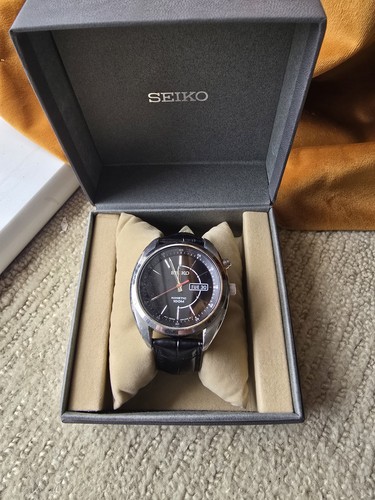 Seiko kinetic wristwatch - -,