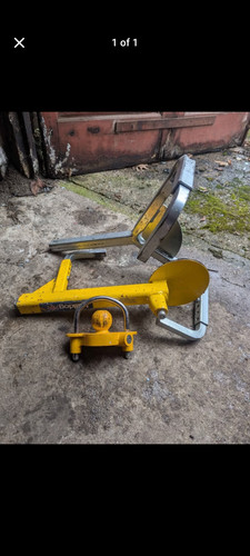 Wheel lock and hitch - ,