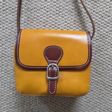 Vera Pelle Messenger Bag