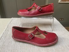 Clarks Artisan Red leather
