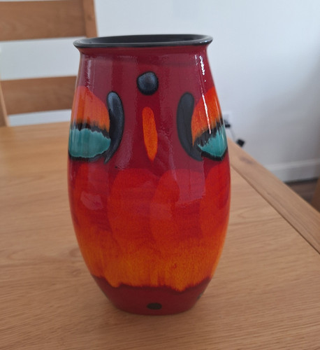 Poole pottery 26cm hand - pottery,