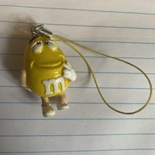M&m World Keyring Yellow Plastic Mars Collectable