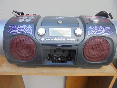 Jvc dp200bk boombox powered - jvc, rv-dp200bk
