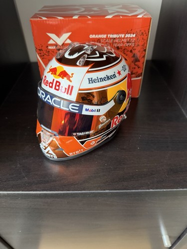 Max verstappen half - max,