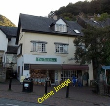 Photo 6x4 The Tuck Box