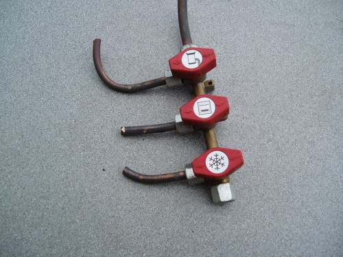 Caravan gas manifold - caravan,