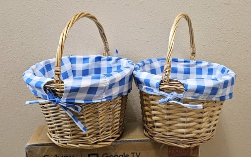 Lot wicker basket lined with - basket,