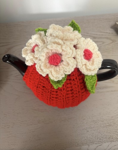 Knitted tea cosy - tea, crochet