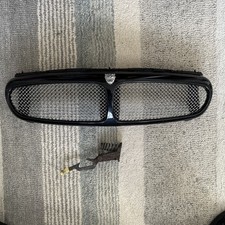 Sport Mesh Grille Jaguar X
